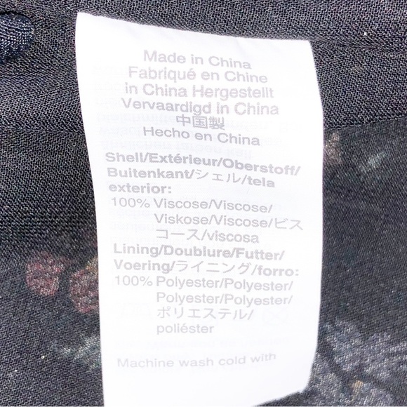 Madewell Black Button-Down V-neck Cami in Pressed Flowers Size 2 - Picture 8 of 12